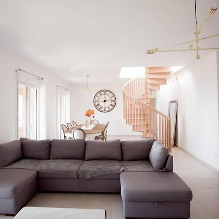 Magnifique Appartement Avec Vue Imprenable La Londe-les-Maures Exterior foto