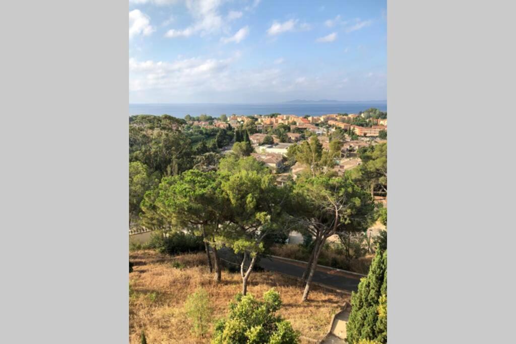 Magnifique Appartement Avec Vue Imprenable La Londe-les-Maures Exterior foto